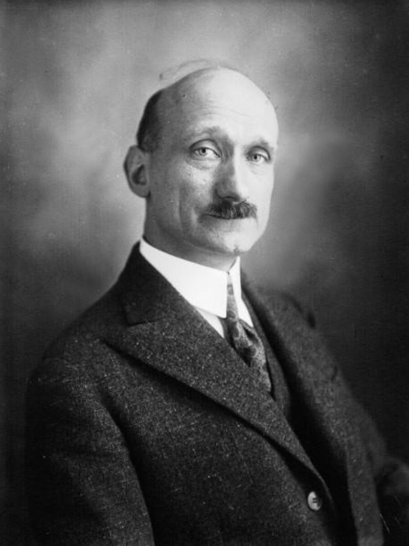800px-Robert_Schuman-1929