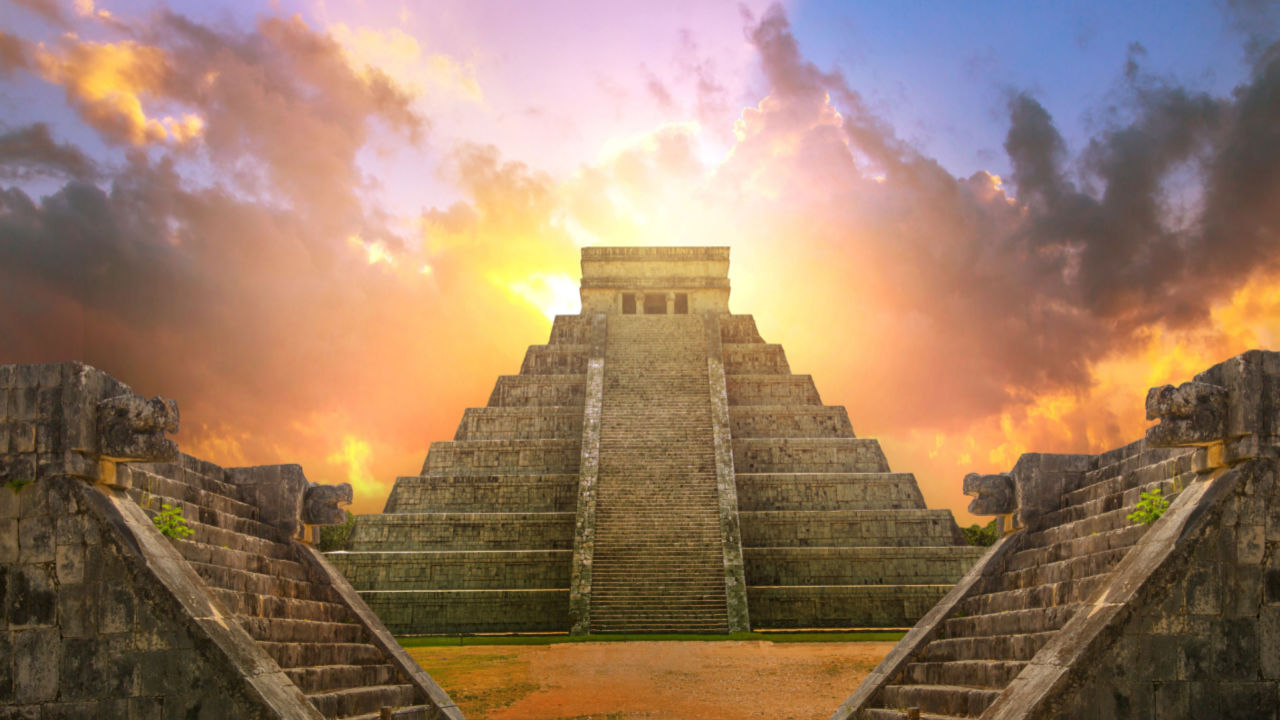 <p>Piramida Kulkulkan (Meksiko), civilizacija Maja</p>